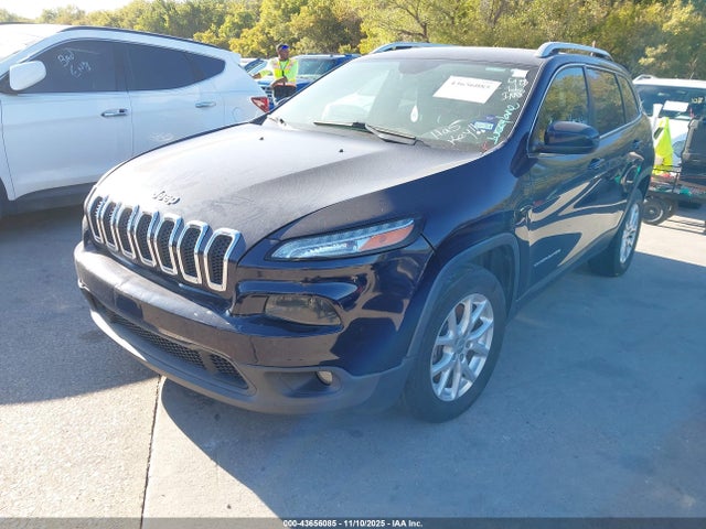 1C4PJLCB1GW293473 Jeep Cherokee Latitude