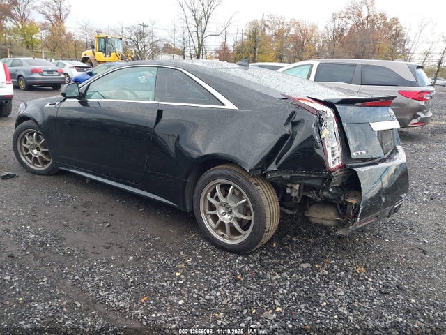 2011 CADILLAC CTS 1G6DS1ED9B0113318 Photo 2
