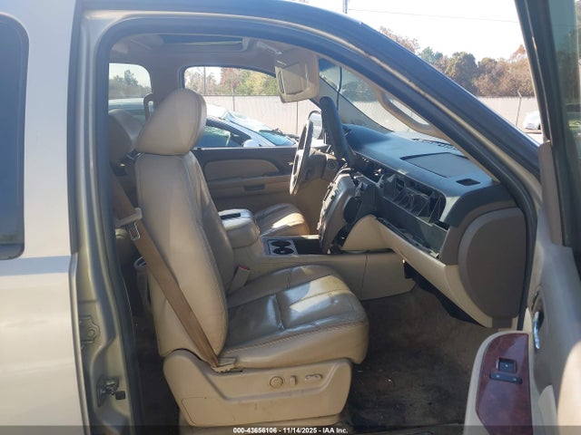 Продажа на аукционе авто 2009 Gmc Yukon Slt2, vin: 1GKEC33379R196262, номер лота: 43656106