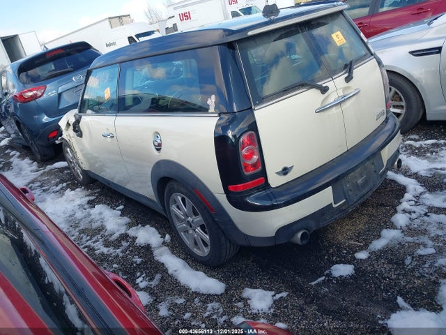 2011 MINI COOPER S CLUBMAN WMWZG3C58BTY36407 Photo 2