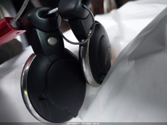 2013 MINI CONVERTIBLE WMWZP3C58DT297757 Photo 10