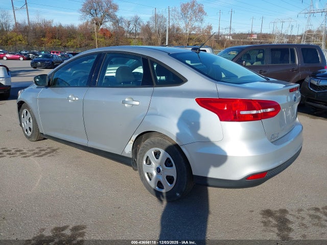 Ford 2.0l gdi 2017 1FADP3E27HL321929 Image 3