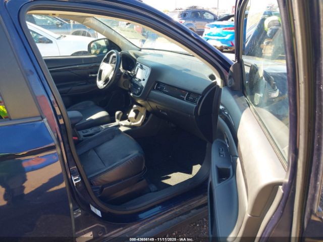 2016 MITSUBISHI OUTLANDER JA4AD3A32GZ006515 Photo 4