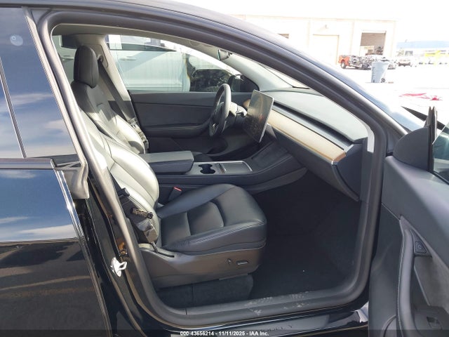 2022 TESLA MODEL Y 7SAYGDEE2NF458337 Photo 4