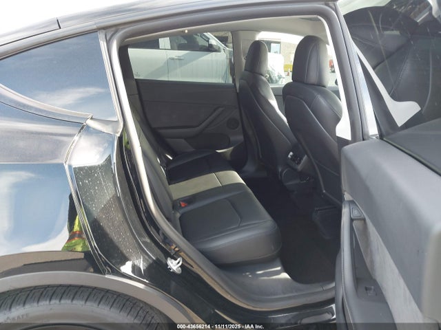 2022 TESLA MODEL Y 7SAYGDEE2NF458337 Photo 7