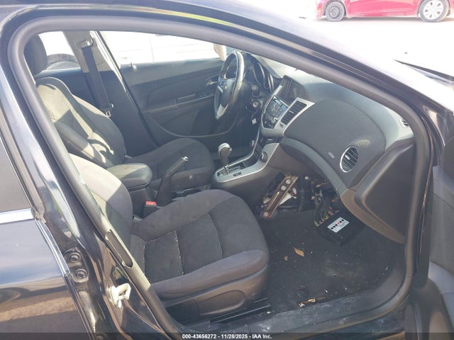 1G1PC5SBXE7341091 Chevrolet Cruze 1lt Auto