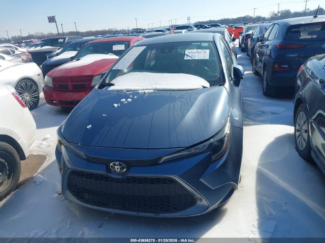 5YFEPMAE6NP327096 Toyota COROLLA LE