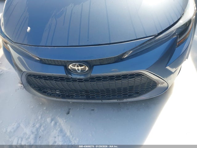 5YFEPMAE6NP327096 Toyota COROLLA LE