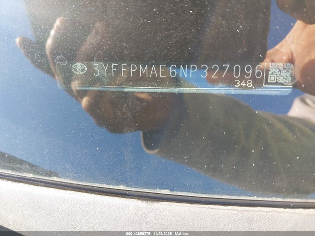 5YFEPMAE6NP327096 Toyota COROLLA LE