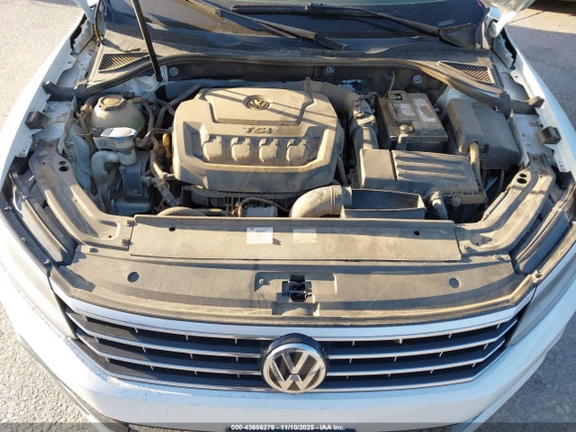 Volkswagen Passat 2.0t Se 2018 1VWBA7A32JC020979 Image 10