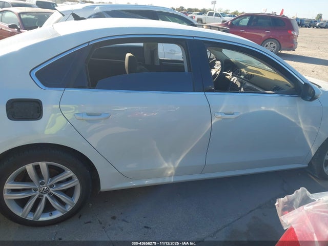 Volkswagen Passat 2.0t Se 2018 1VWBA7A32JC020979 Image 13