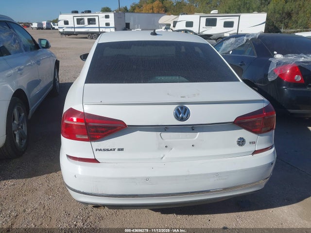 Volkswagen Passat 2.0t Se 2018 1VWBA7A32JC020979 Image 16