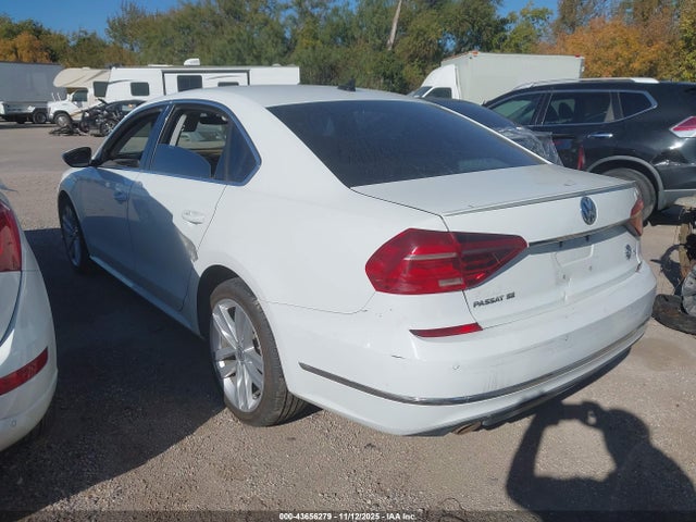 Volkswagen Passat 2.0t Se 2018 1VWBA7A32JC020979 Image 3