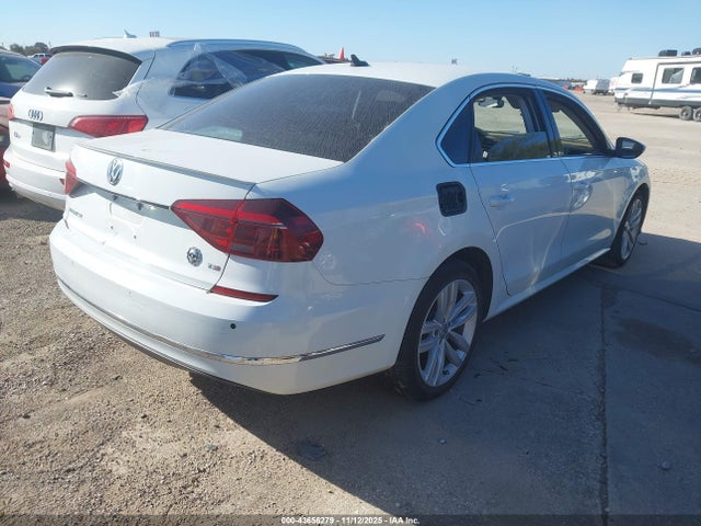 Volkswagen Passat 2.0t Se 2018 1VWBA7A32JC020979 Image 4
