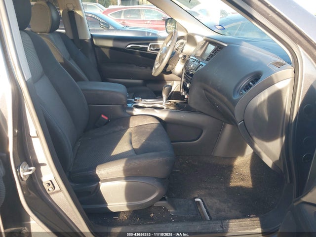 5N1DR2MM1HC695126 Nissan Pathfinder S