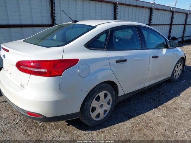 Aukcja sprzedaży 2018 Ford Focus S, vin: 1FADP3E28JL277767, numer aukcji: 43656321