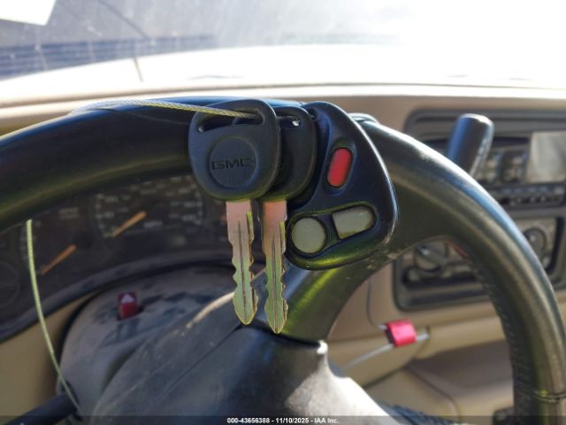 2001 GMC YUKON XL 1500 3GKFK16T41G271382 Photo 10