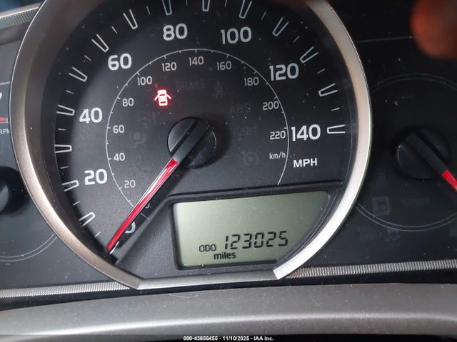 Toyota RAV4 LE 2015 2T3BFREV0FW279275 Image 28