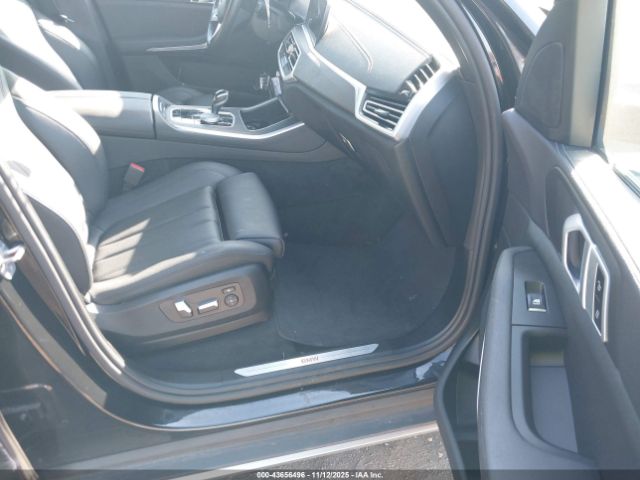 2022 BMW X5 5UXCR6C04N9K10846 Photo 4