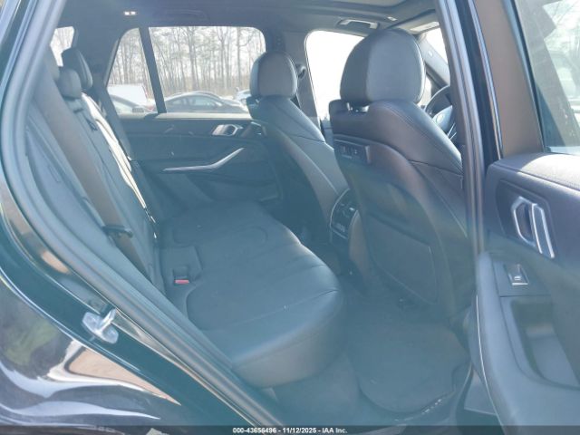 2022 BMW X5 5UXCR6C04N9K10846 Photo 7
