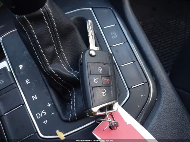 2021 VOLKSWAGEN TIGUAN 3VV2B7AX0MM047640 Photo 10