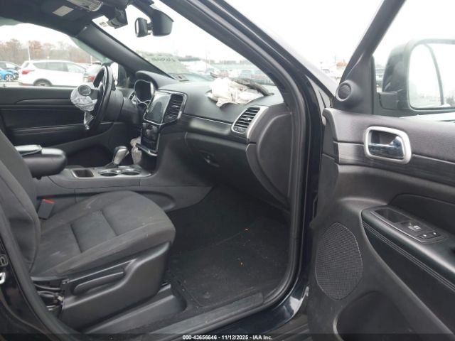 2019 JEEP GRAND CHEROKEE 1C4RJFAG5KC736940 Photo 4