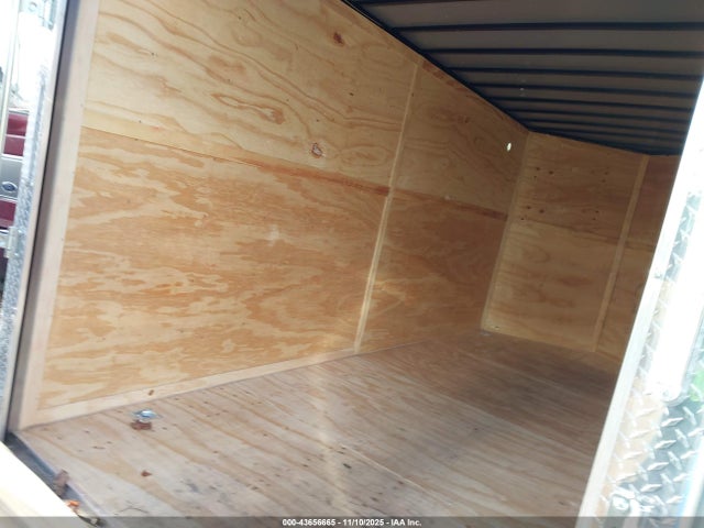 7PKBE162XS1000997 Seed Cargo Trailer 7
