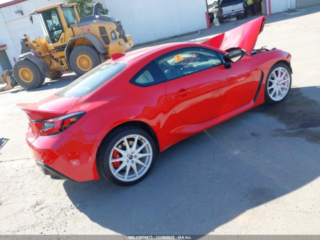 2025 TOYOTA GR86 JF1ZNBE14S8758293 Photo 3