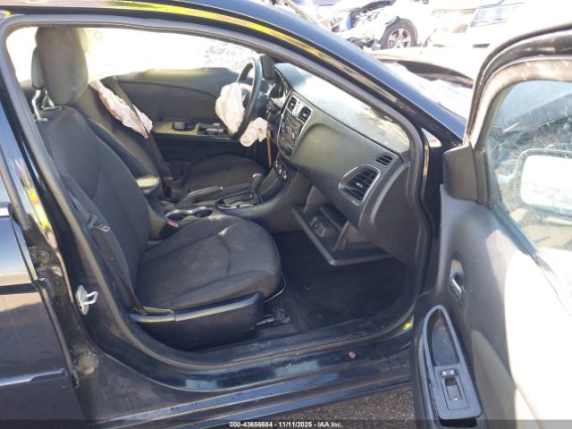 2012 CHRYSLER 200 1C3CCBAB0CN319152 Photo 4