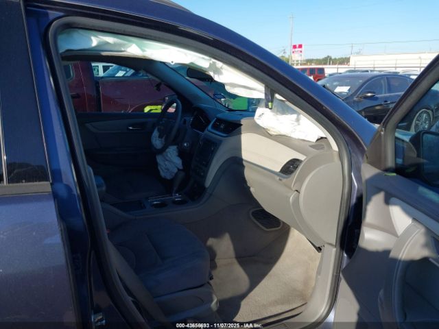 2014 CHEVROLET TRAVERSE 1GNKRFKD3EJ146211 Photo 4