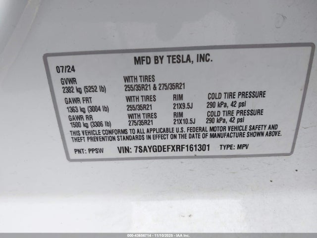 2024 TESLA MODEL Y 7SAYGDEFXRF161301 Photo 8
