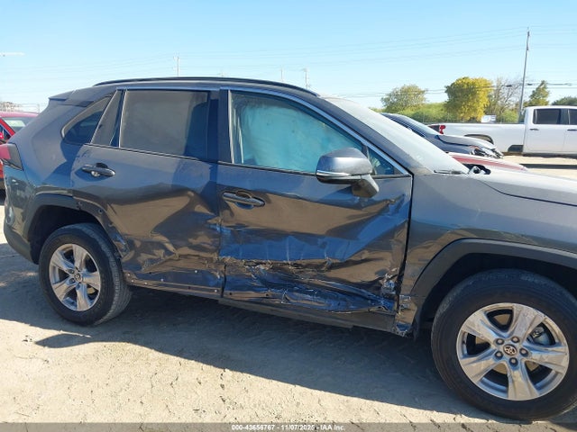Toyota Rav4 Xle 2021 2T3W1RFV0MC117241 Image 13