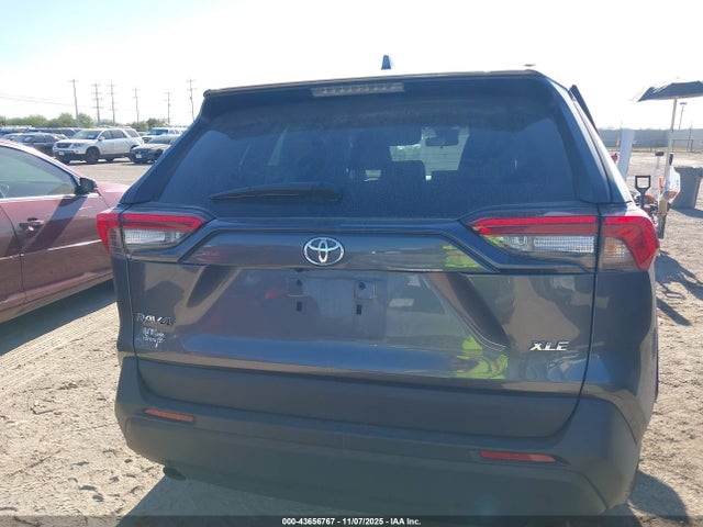 Toyota Rav4 Xle 2021 2T3W1RFV0MC117241 Image 16