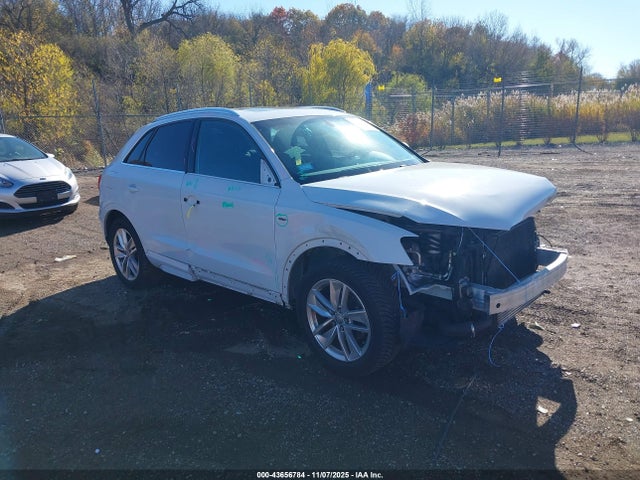 2018 AUDI Q3 WA1JCCFSXJR004165 Photo 0