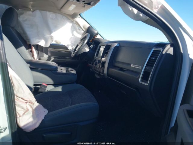 2018 RAM 1500 1C6RR6GT6JS147193 Photo 4