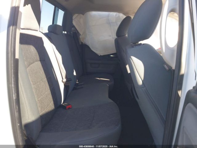 2018 RAM 1500 1C6RR6GT6JS147193 Photo 7