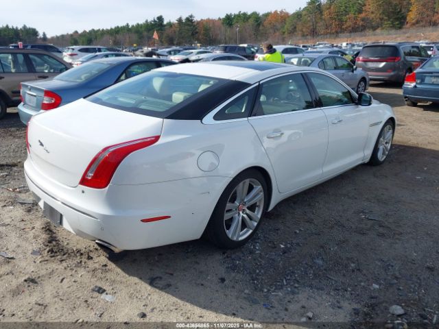 2011 JAGUAR XJ SAJWA2GB0BLV15125 Photo 3