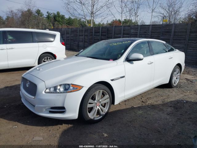2011 JAGUAR XJ SAJWA2GB0BLV15125 Photo 5