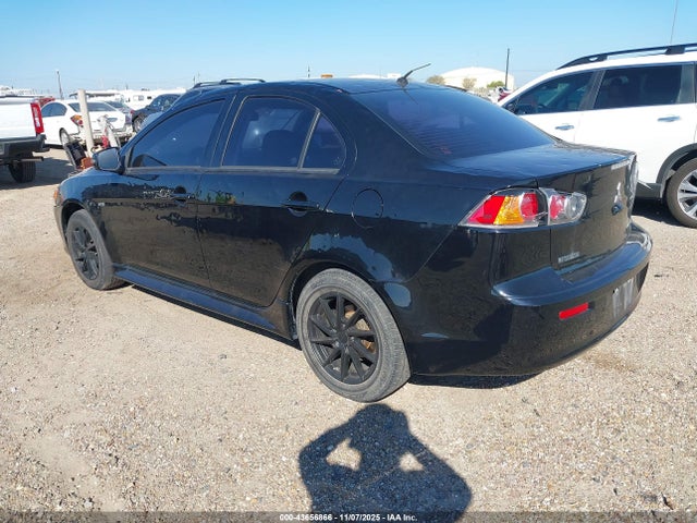 2017 MITSUBISHI LANCER JA32U2FU4HU005899 Photo 2