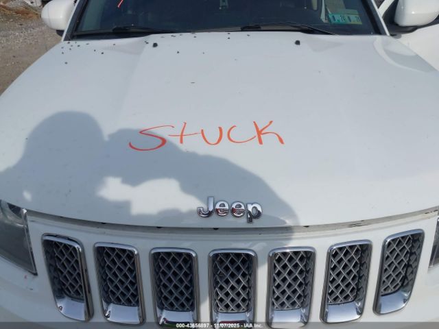 2015 JEEP COMPASS 1C4NJDEB8FD396605 Photo 9