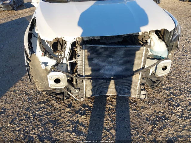 2018 CADILLAC XT5 1GYKNDRS0JZ110396 Photo 5