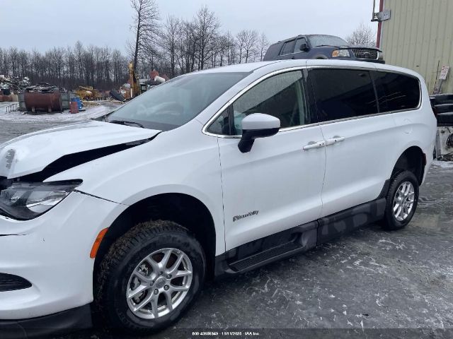 2023 CHRYSLER VOYAGER 2C4RC1CG1PR579397 Photo 1