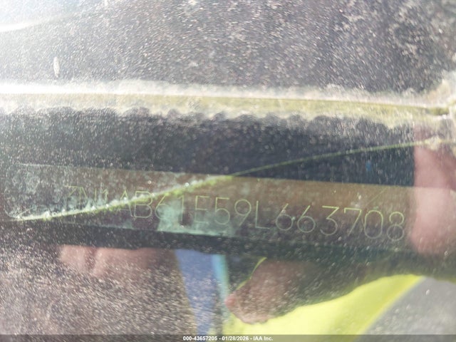 43657205 :رقم المزاد ، 3N1AB61E59L663708 vin ، 2009 Nissan Sentra 2.0s مزاد بيع