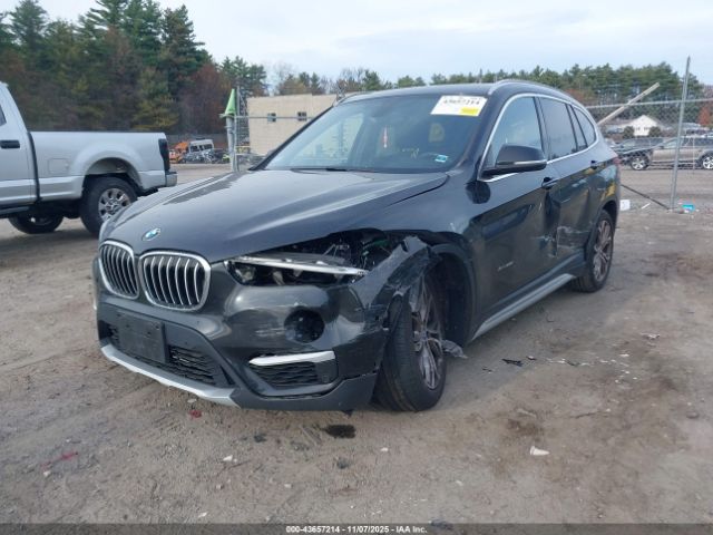 2016 BMW X1 WBXHT3C31G5E48381 Photo 5