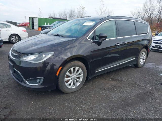2018 CHRYSLER PACIFICA 2C4RC1BG2JR142064 Photo 1