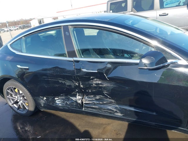 2018 TESLA MODEL 3 5YJ3E1EA7JF173488 Photo 5