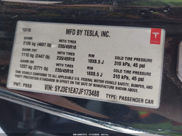 2018 TESLA MODEL 3 5YJ3E1EA7JF173488 Photo 8