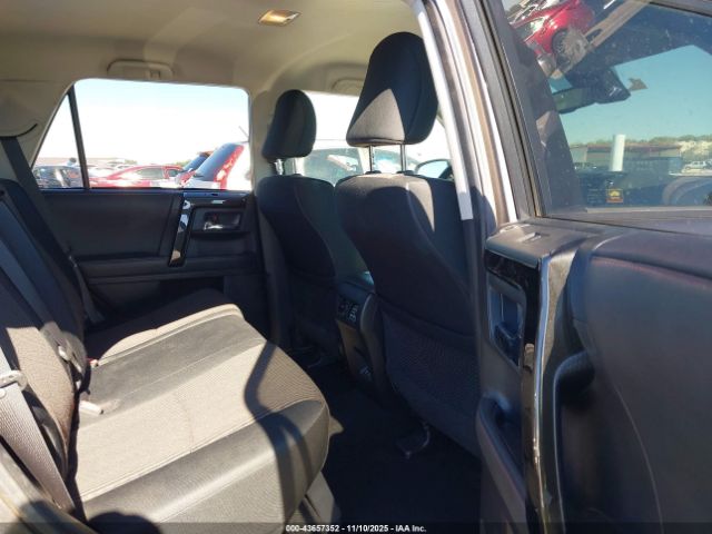 2020 TOYOTA 4RUNNER JTEBU5JR7L5795669 Photo 7