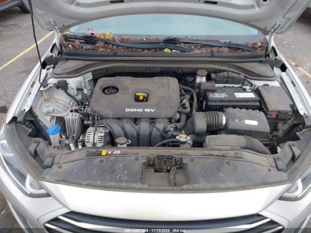 Hyundai ELANTRA SE 2018 5NPD74LF7JH298376 Image 10