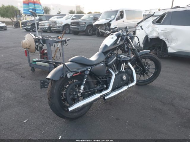 2010 HARLEY-DAVIDSON XL883 1HD4LE230AC428436 Photo 3